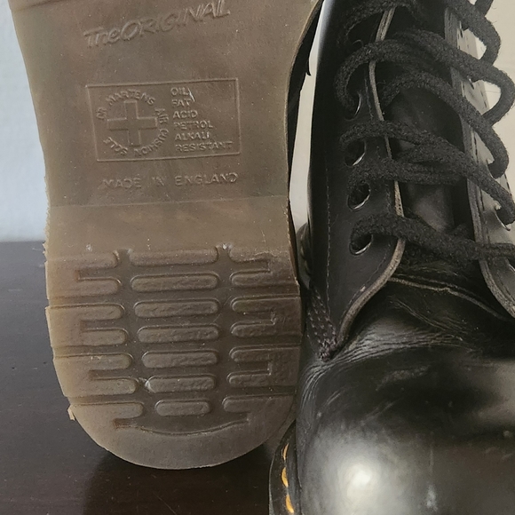 NWOB Doc Martin's - Picture 4 of 5